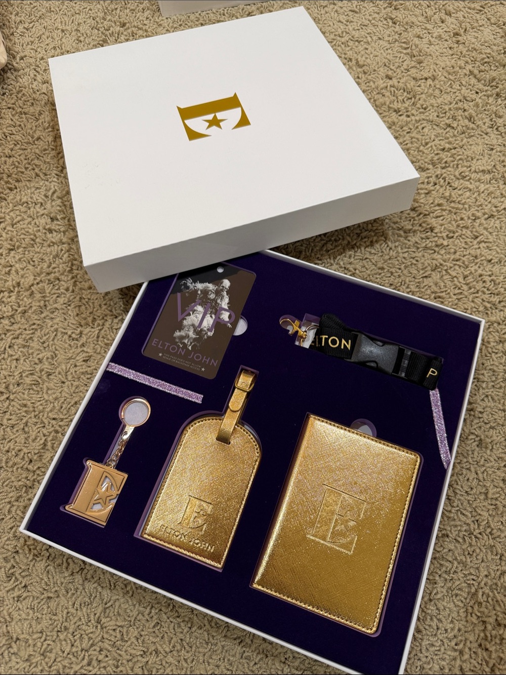 New in Package Elton John VIP Farewell Yellow Brick Road Tour Travel Kit